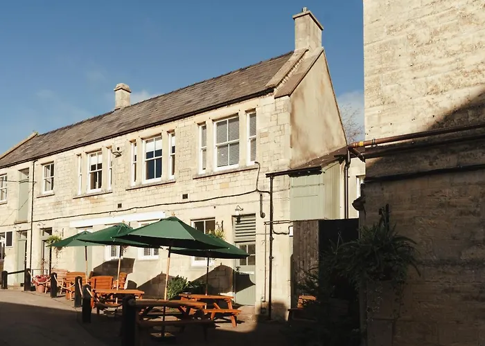 Painswick Lodging 