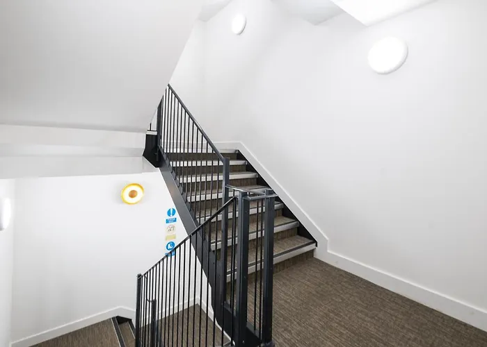 Vacation Apartment Rentals in Stanmore (Greater London)