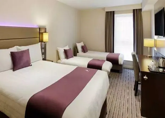 Llantrisant (Glamorgan) Hotels