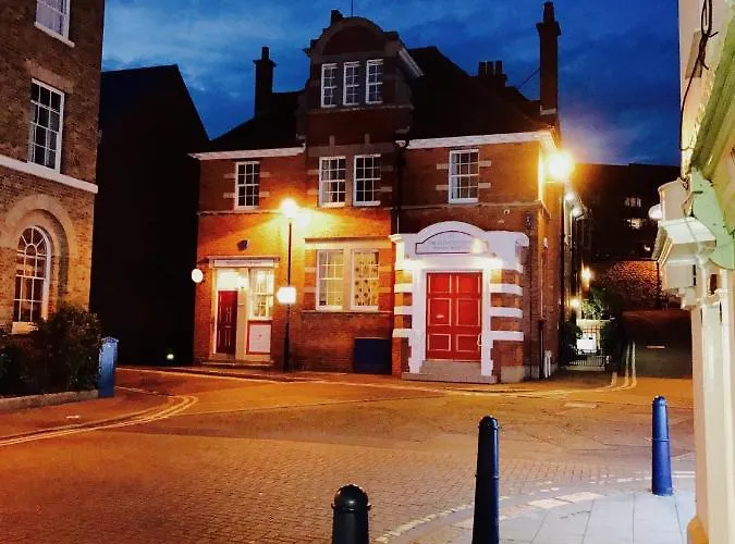 Hythe (Kent) 4 Star Hotels