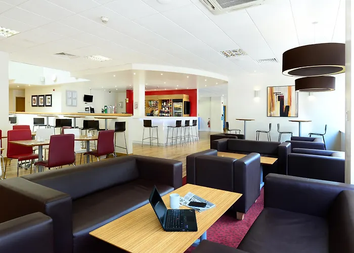 Travelodge London Central City Road