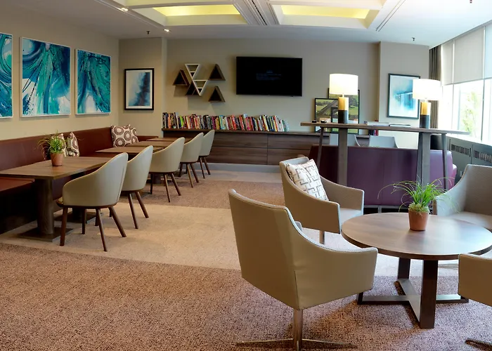 Harrogate Hotels with Tennis Court