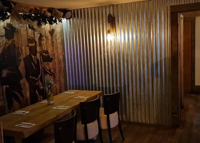 The Waterside Bar Rooms & Restaurant Swinton 