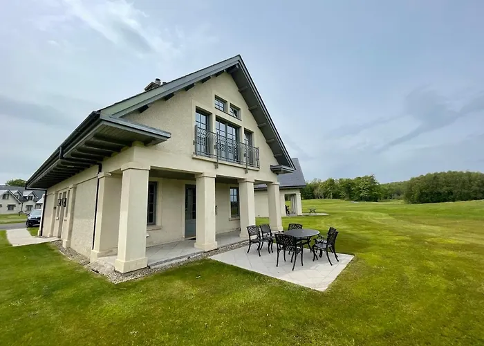 Enniskillen Villas