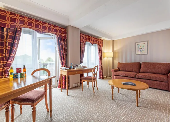 Bracknell Hotels With Amazing Views