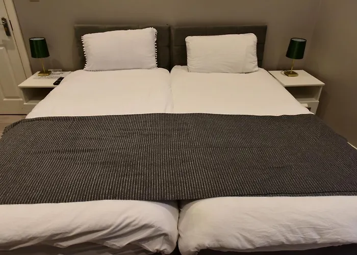 Cabin Rentals in London