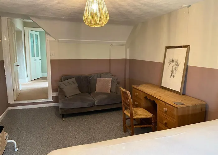 Elbury Lodge Broadclyst