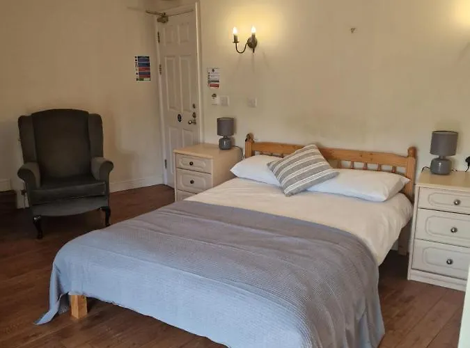 The Stowey Arms Bed & Breakfast Exeter