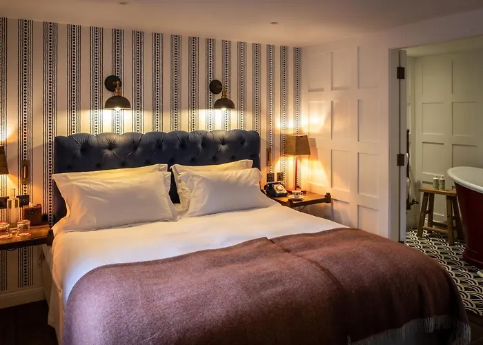 Luxury Hotels in Witney