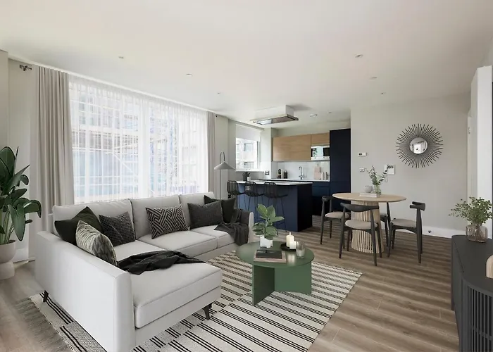 Incredible Private Rooms In A Fully Serviced House Next To City Centre With Free Parking Coventry