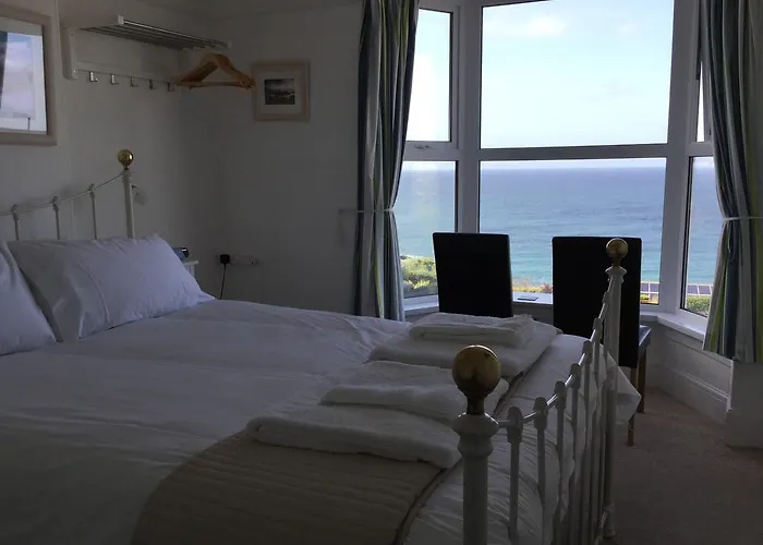 Ten Ocean View St Ives 