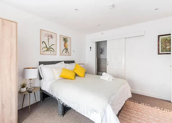 Northumberland Boutique Guest House #1 Coventry