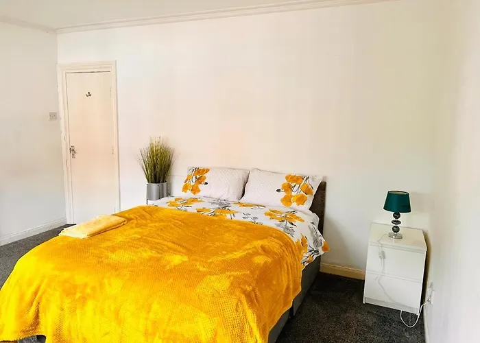Private Room Close To Leeds University And City Centre