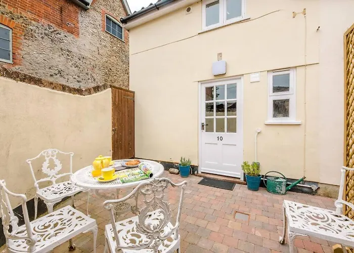 Framlingham Lodging 