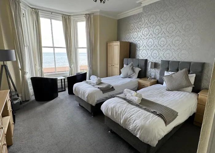 Rhiw Hotels