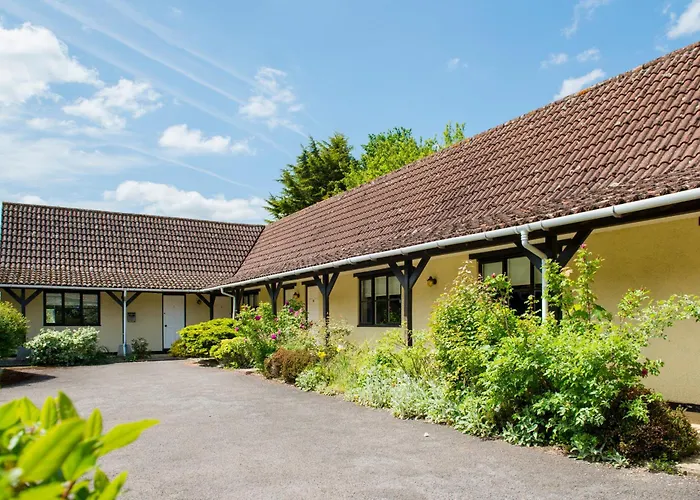 Best 19 Spa Hotels in Cricklade for a Relaxing Getaway