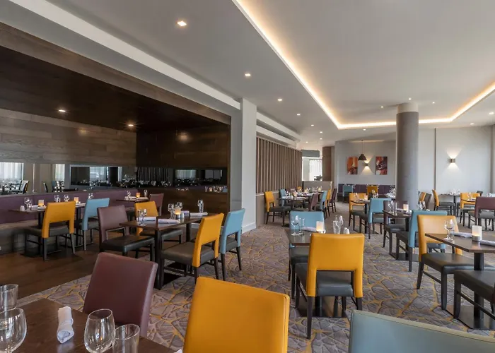 Belfast Hotels near Belfast International Airport (BFS)