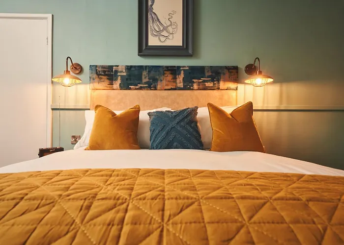ISLES OF SCILLY Hotels
