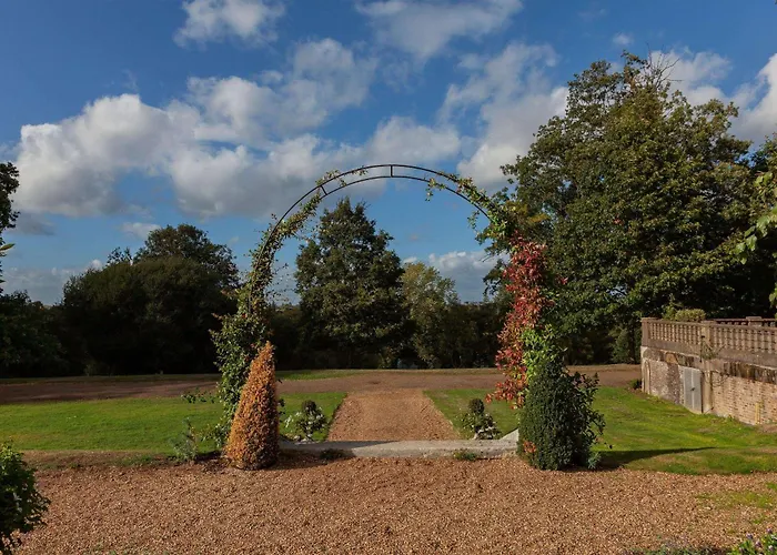 Weybridge Hotels for Romantic Getaway