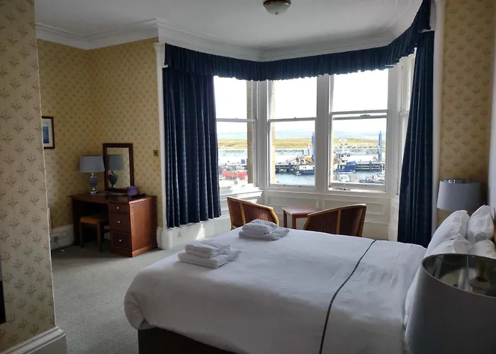 Stromness City Center Hotels