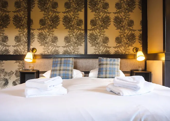 Innerleithen Hotels
