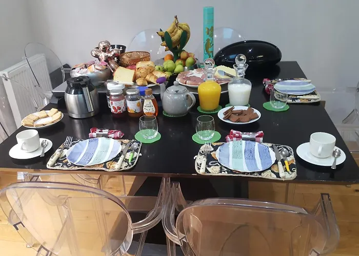 Family Home With Fast Trains To London Bridge, Victoria, Gatwick And Wimbledon Croydon