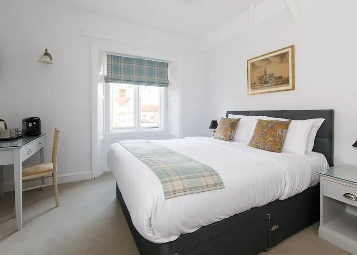 Bramley (Hampshire) Guest Houses