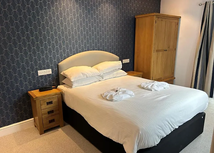 Torquay Beach hotels