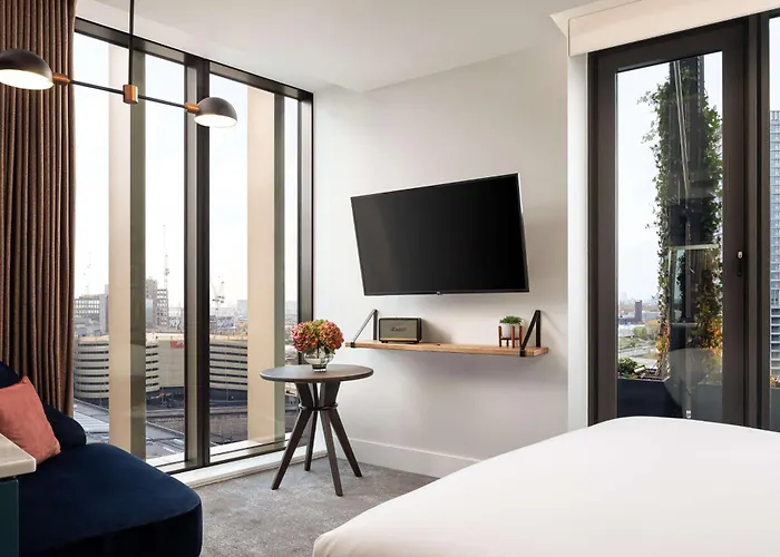 The Gantry London, Curio Collection By Hilton Hotel