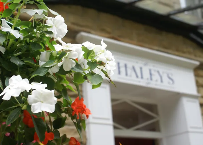 Haley'S Hotel Leeds 