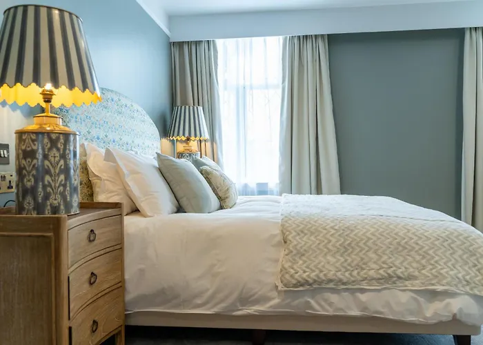 Holiday Cottages in Horsham