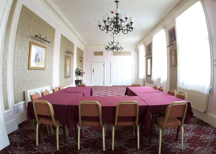 Glastonbury Hotels for Romantic Getaway