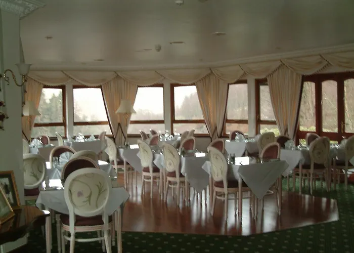 Roybridge Ski Hotels