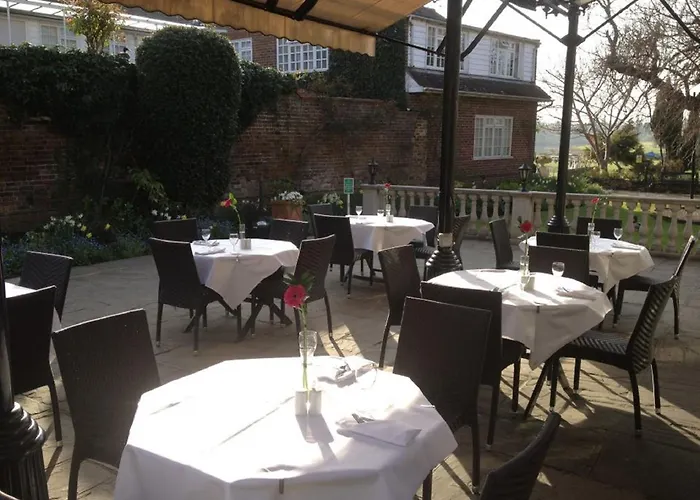 Shepperton Hotels