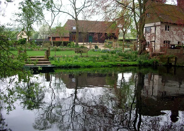 Alton (Hampshire) 4 Star Hotels