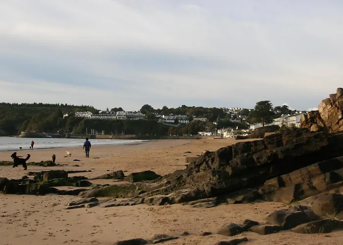 Saundersfoot Lodging 