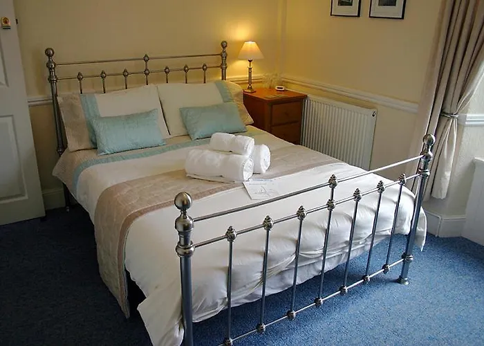 Brixham House Bed & Breakfast