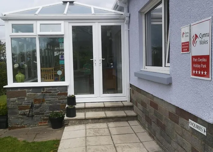 Saundersfoot Cheap Hotels