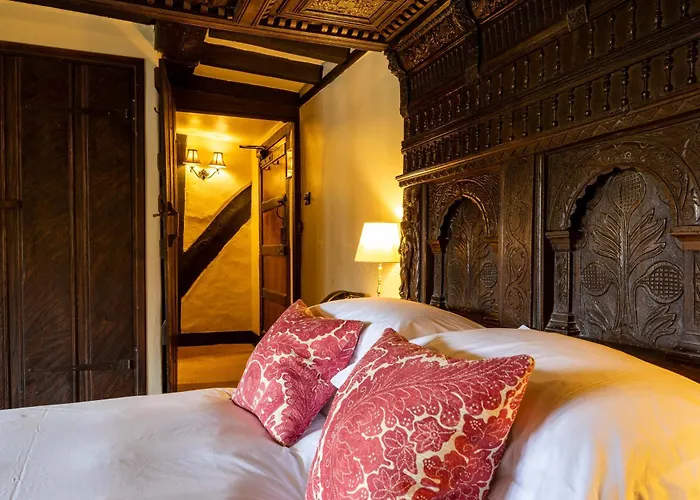 Chiddingfold Hotels