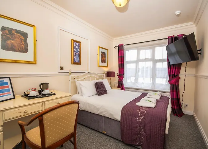 Mold Golf hotels