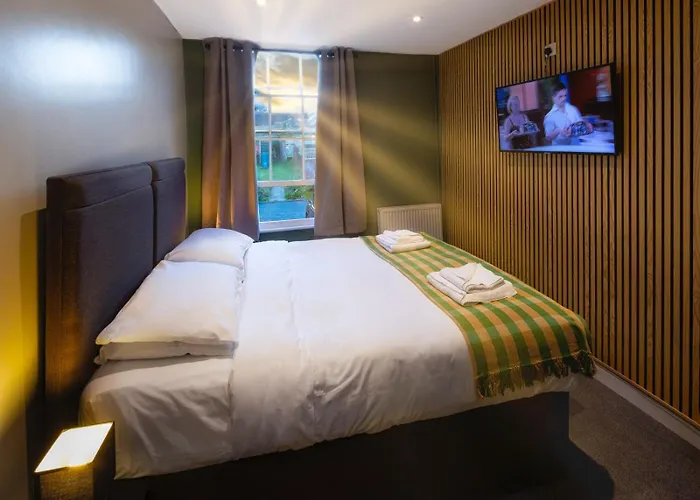Redhill (Surrey) Cheap Hotels