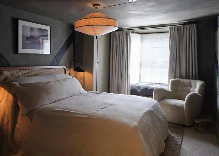 Burford Golf hotels