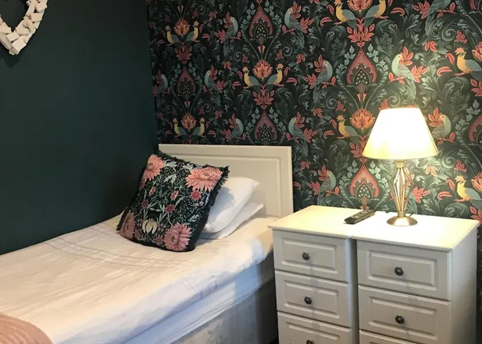 Acacia Villas Guest House Guildford