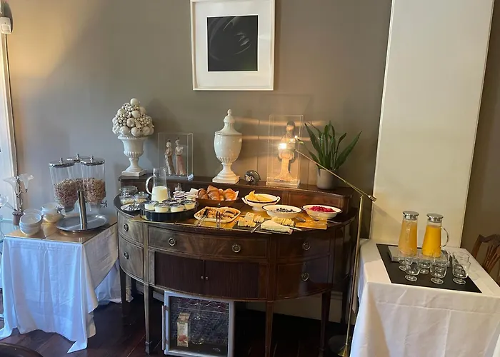 Six Brunton Place Guest House Edinburgh