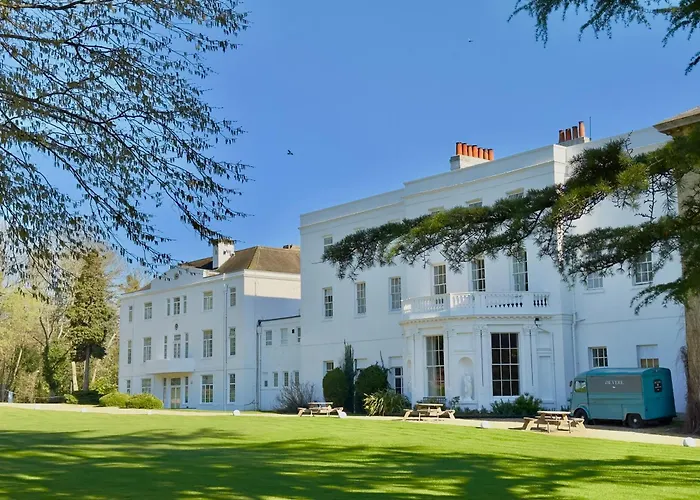 Old Windsor Hotels