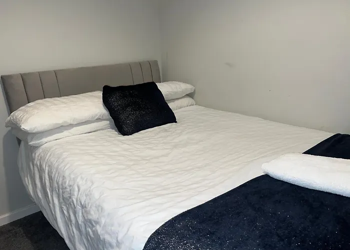 The Coral Guest House Southampton, Family Rooms, Suitable For Contractors