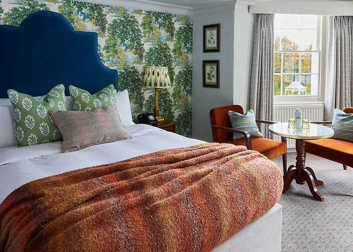 Burnham (Buckinghamshire) Hotels