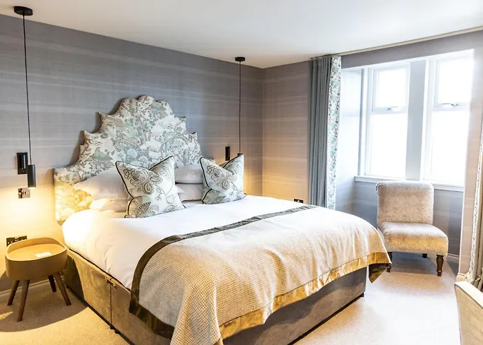 Archiestown Hotels