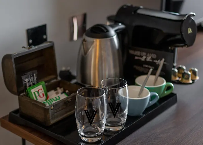 Basingstoke Hotels With Jacuzzi in Room
