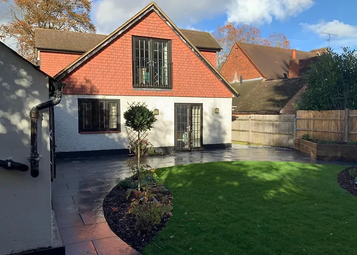 Camberley Bed & Breakfasts 